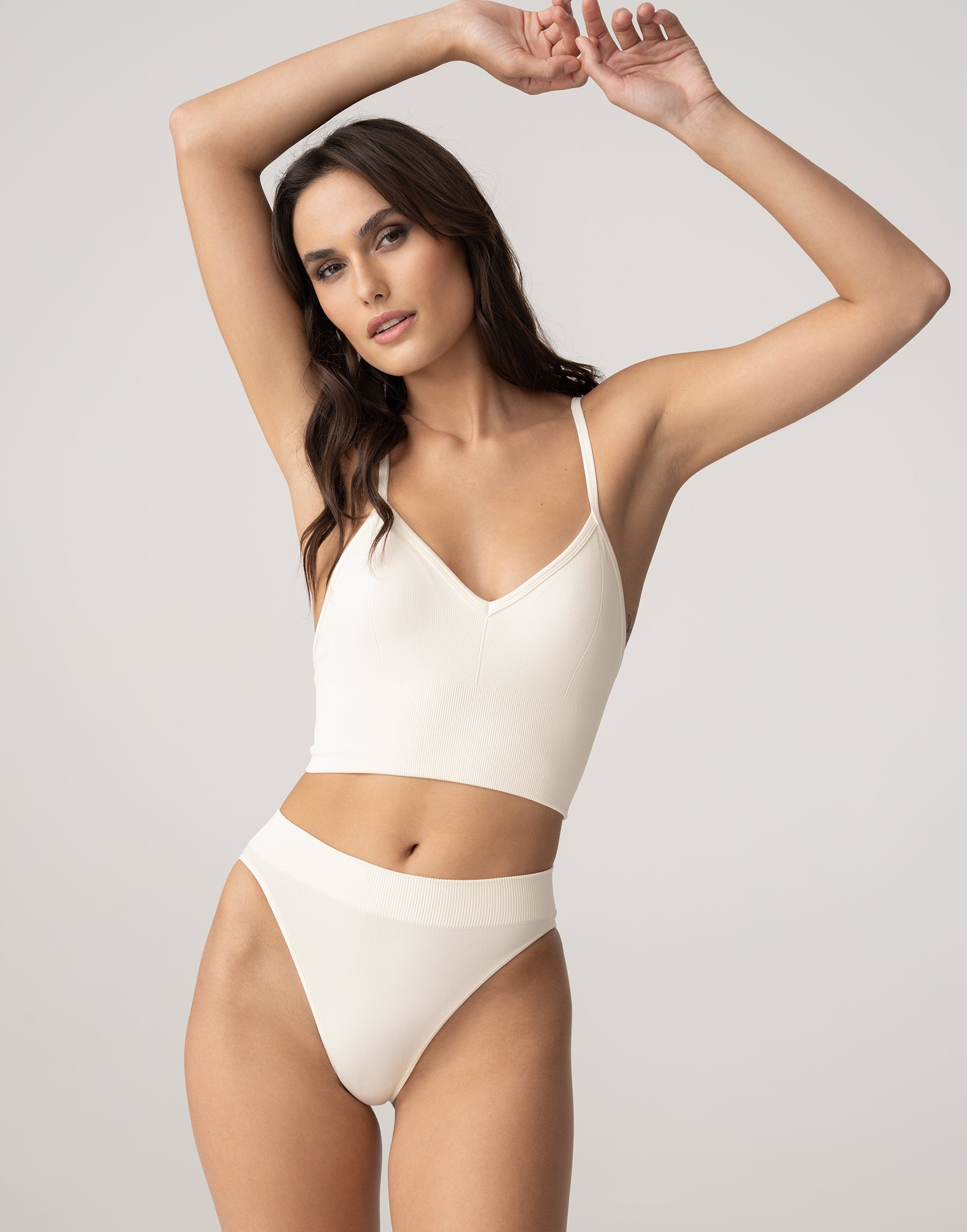 CD572 Ärmelloses Crop-Top