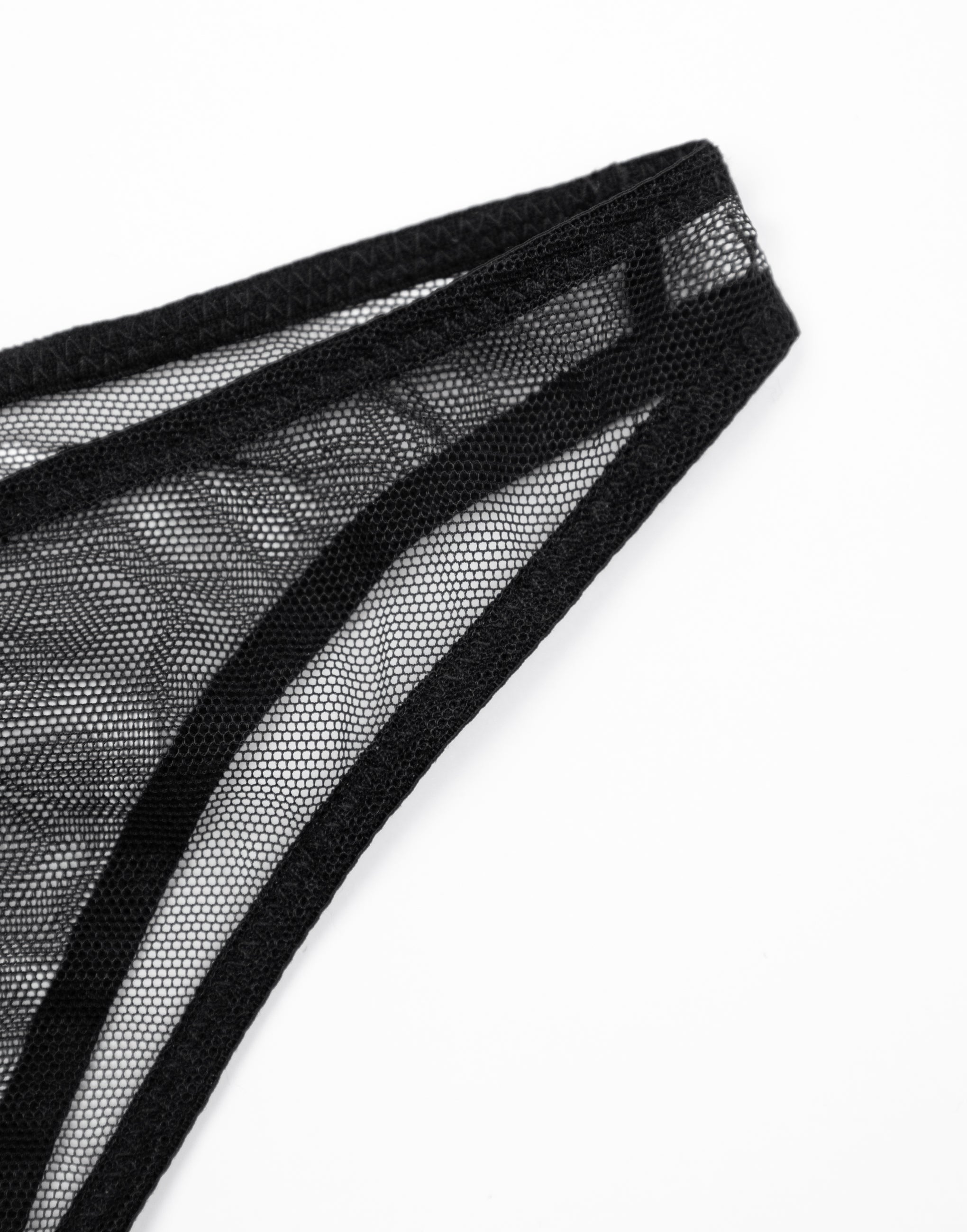CD869 High Waist Thong