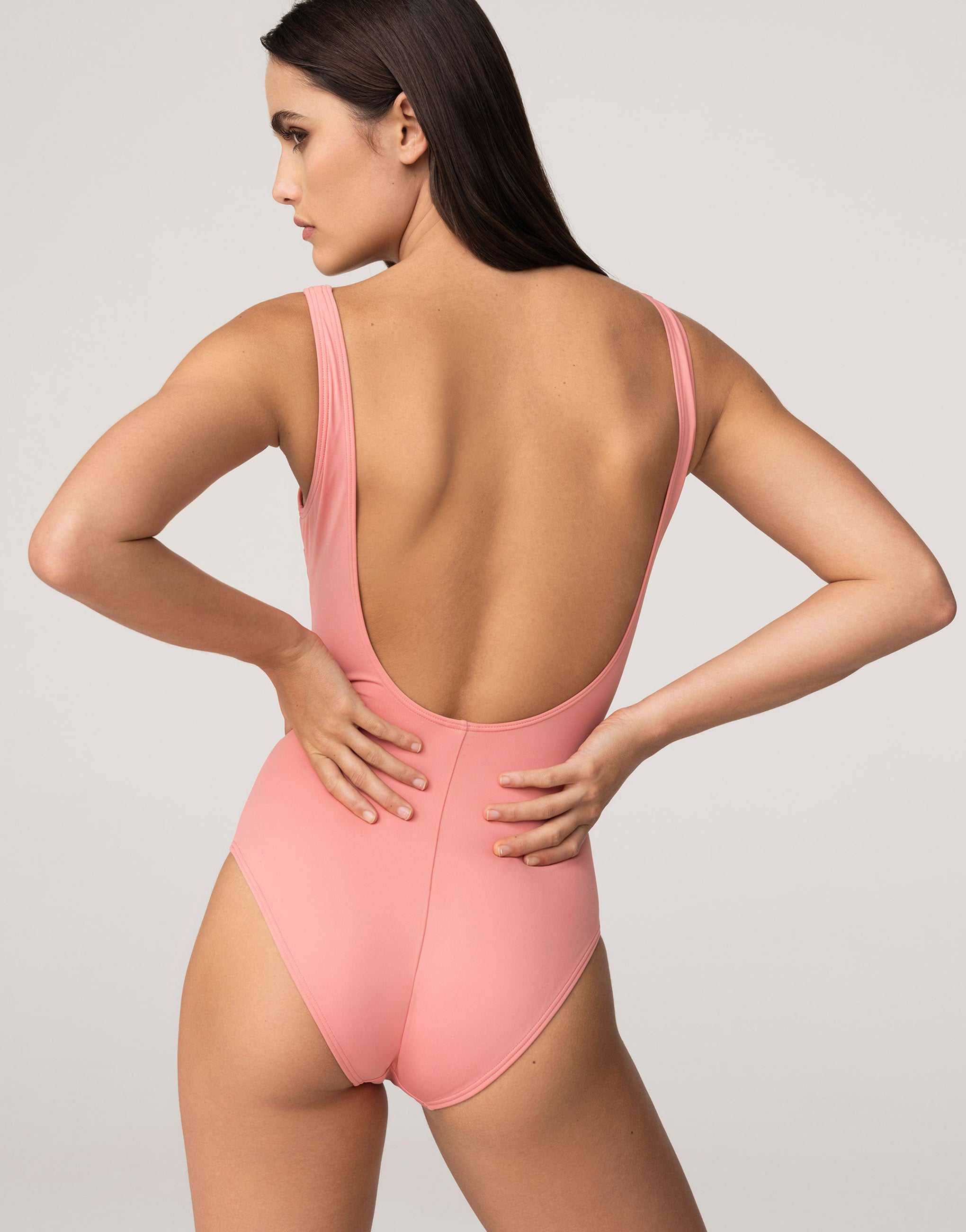 Laguna one-piece swimsuit with preformed cups