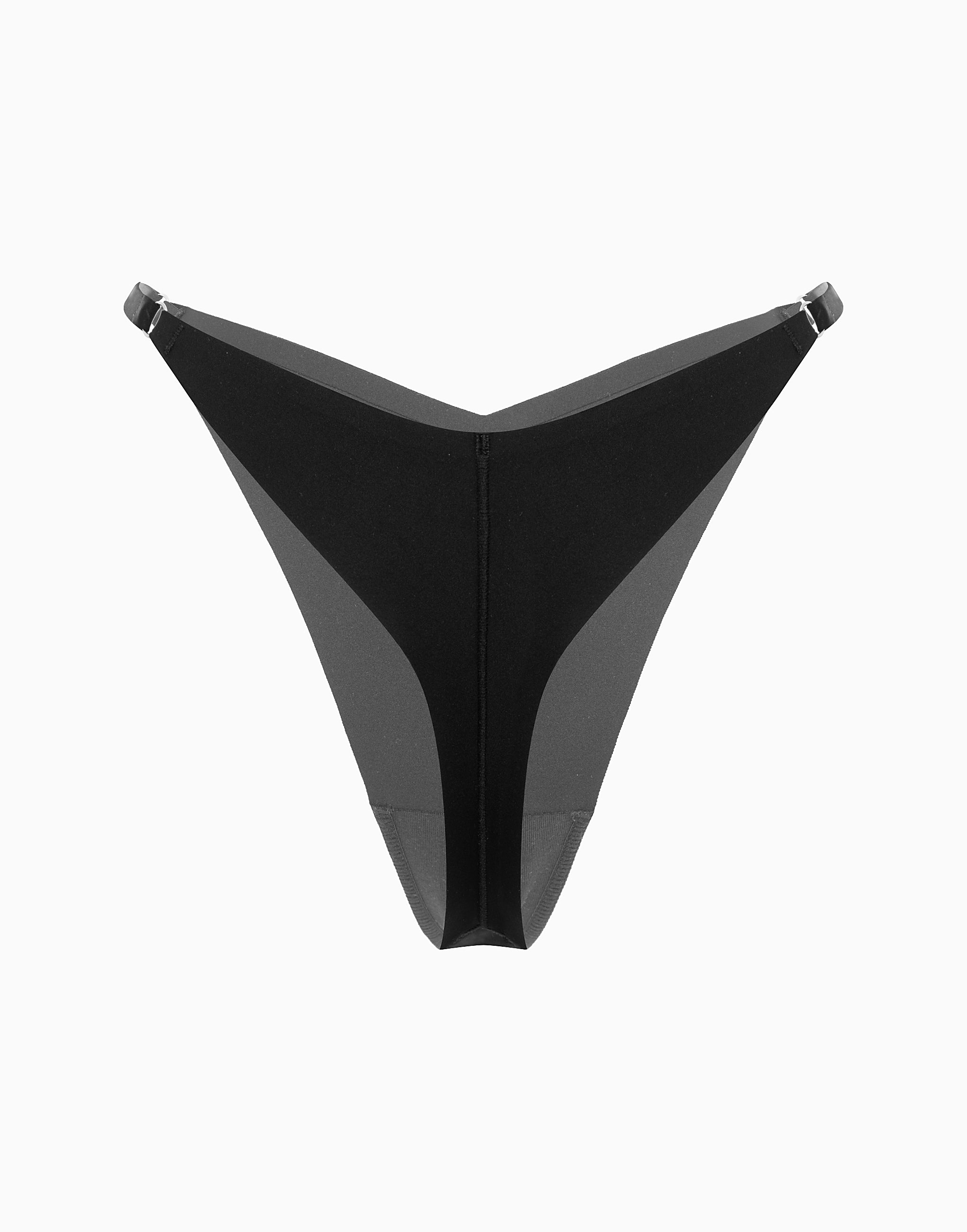CD690 Thong