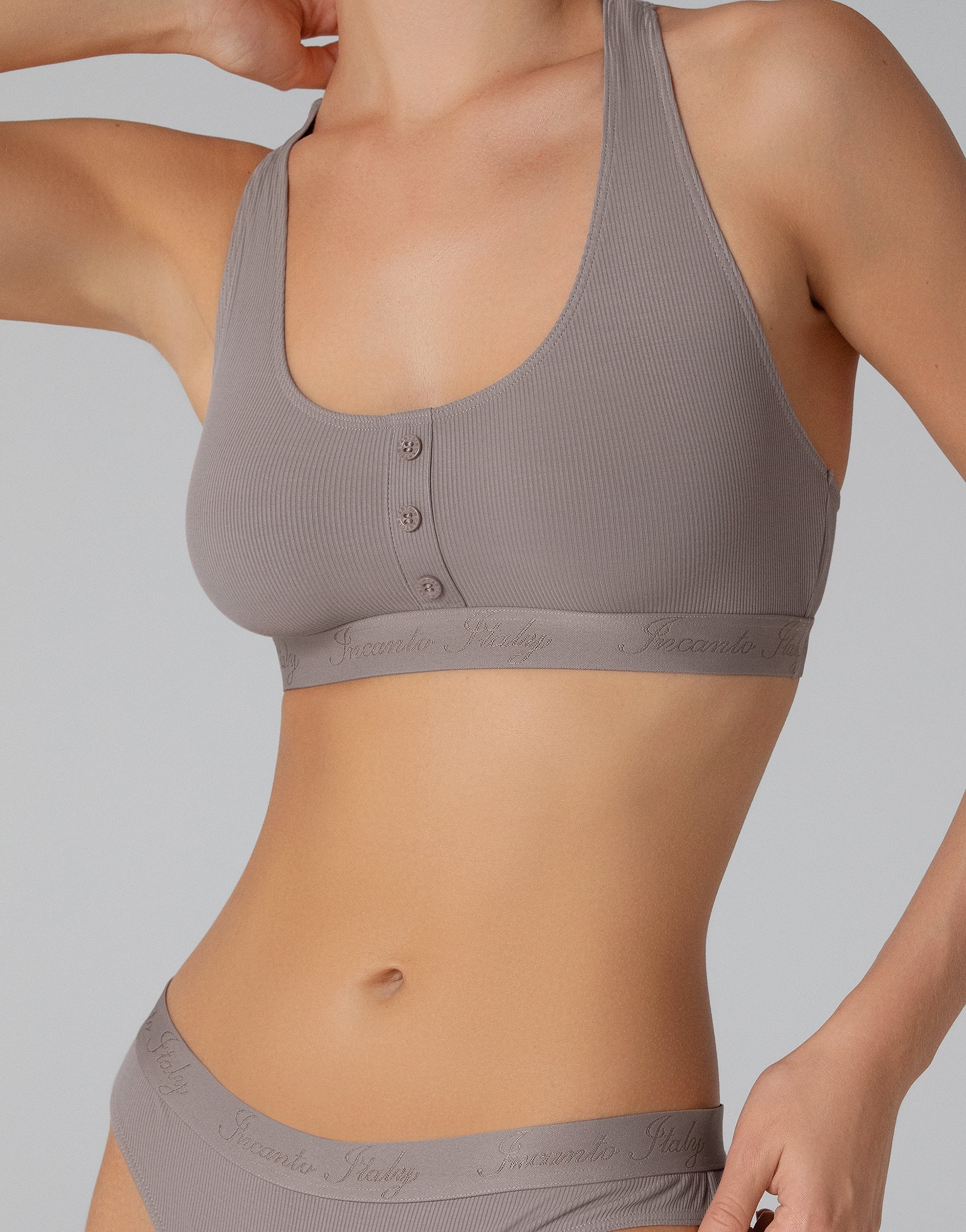 MD932 Racerback Crop Top