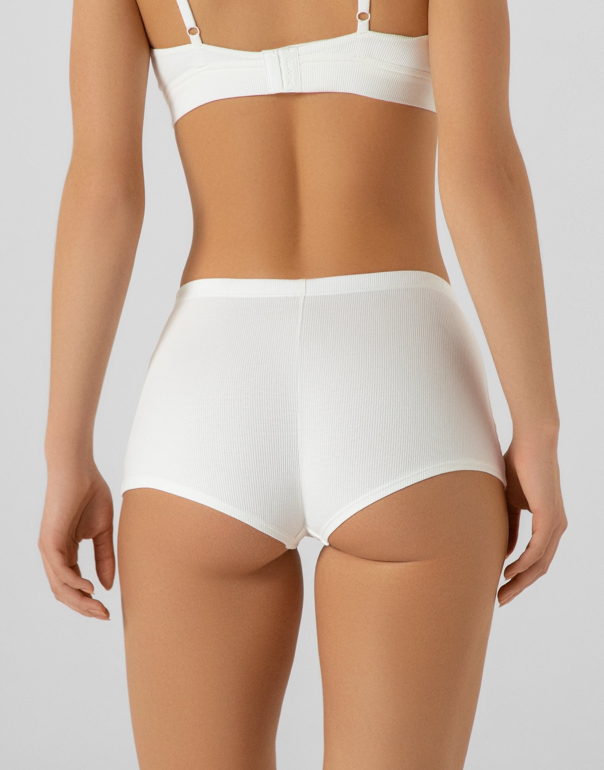 Set of 2 high-waisted shorts MD1034