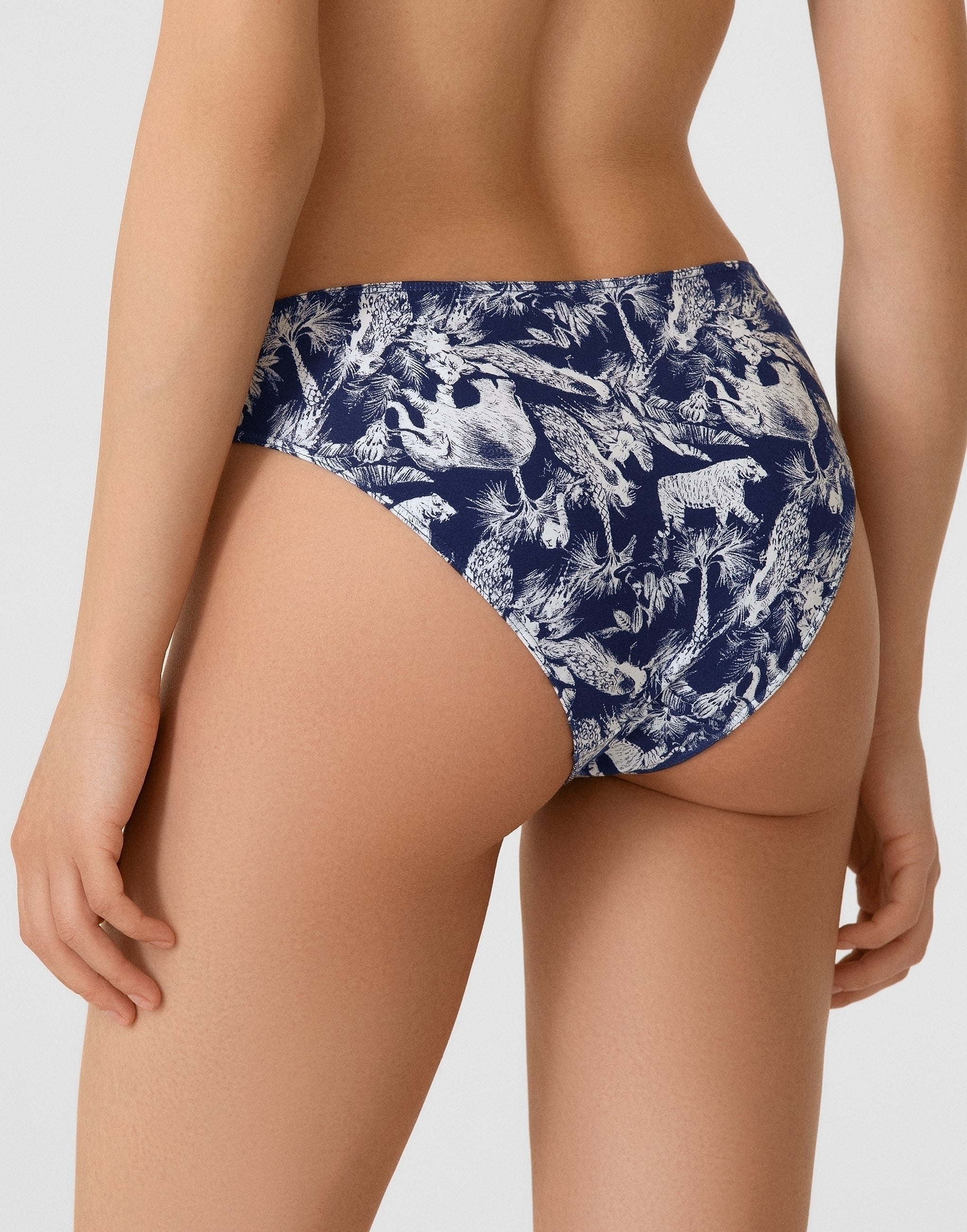Set of 3 high-waisted briefs MD775
