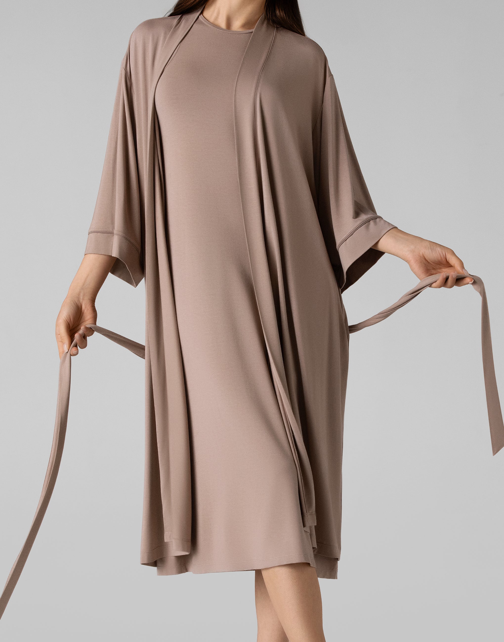 PD826 Three-Quarter Sleeve Dressing Gown