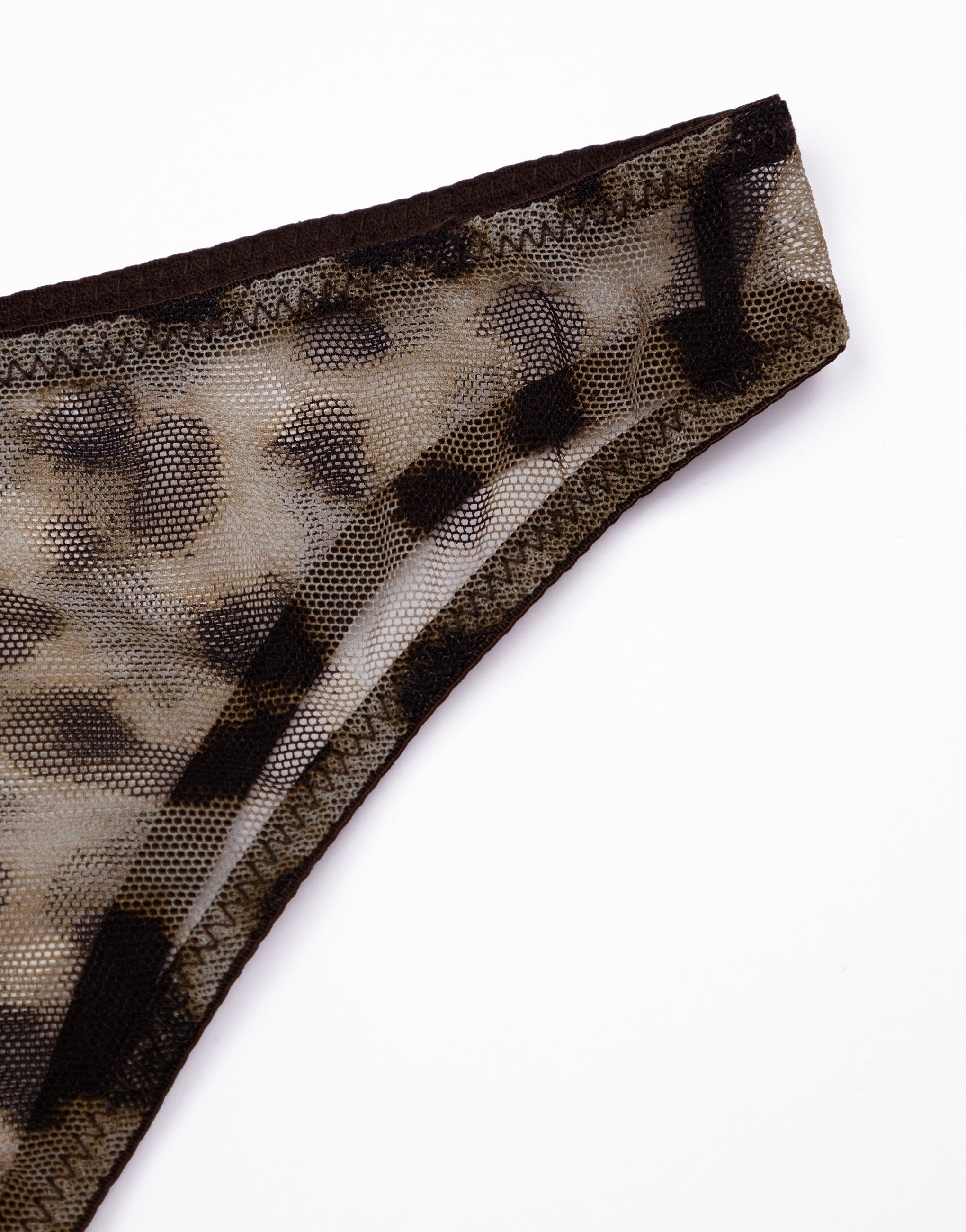 CD869 High Waist Thong