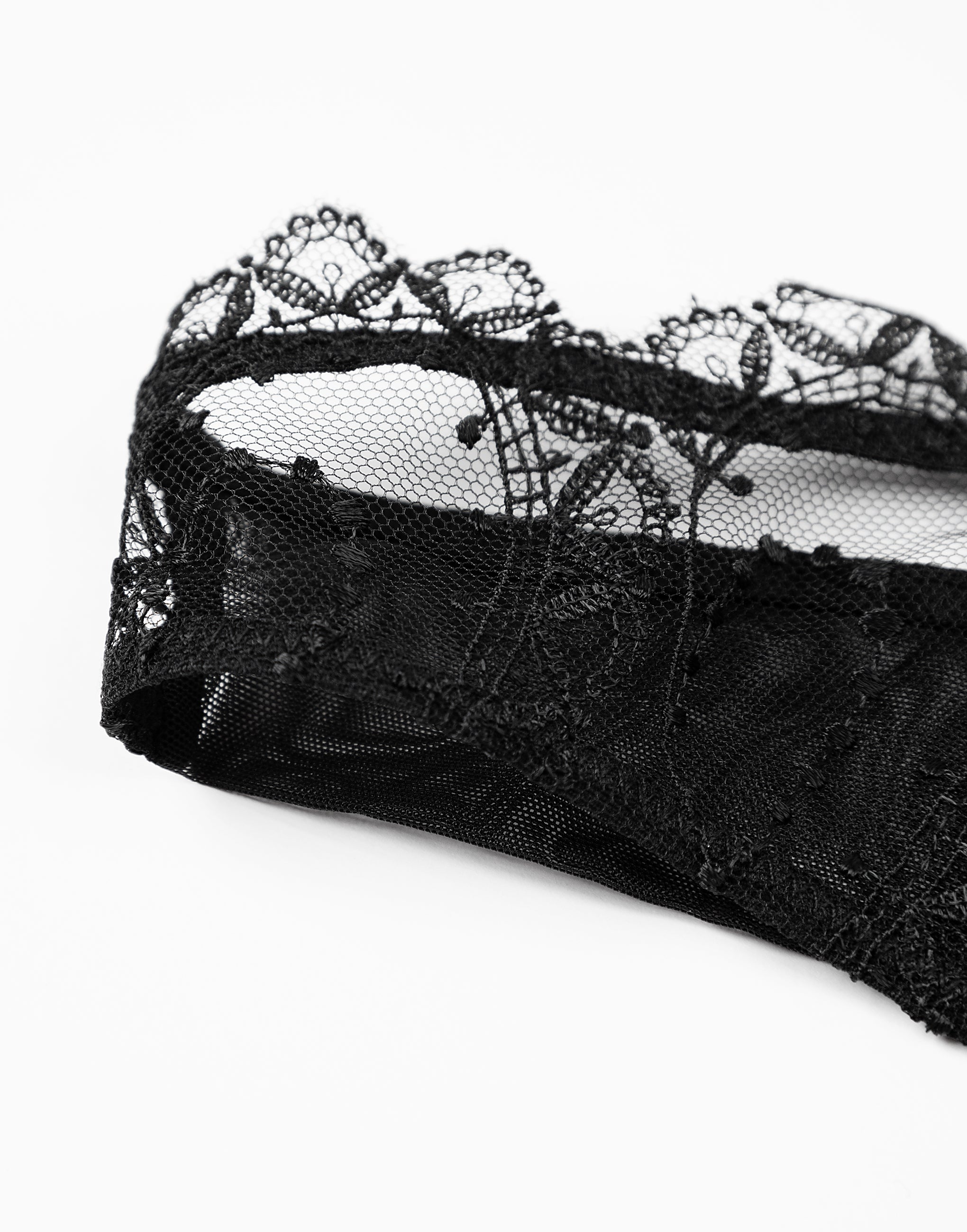 CD688 Thong