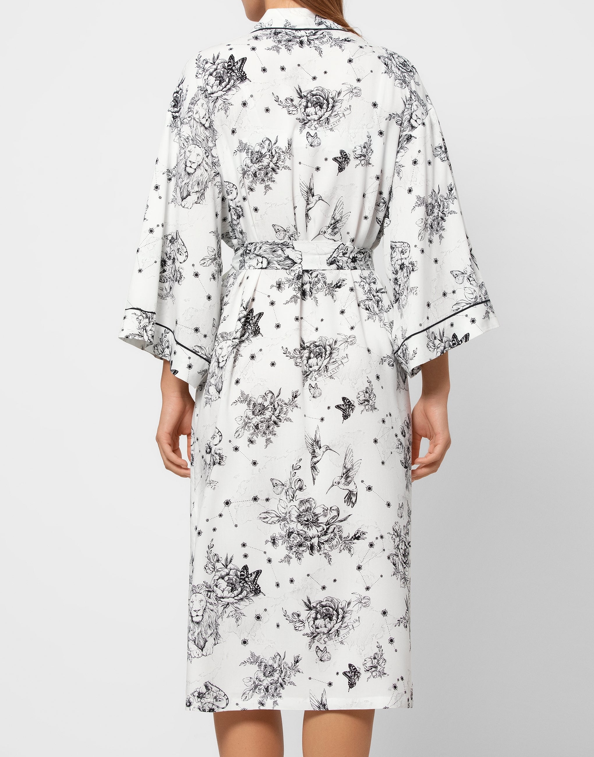 PD1010 Three-Quarter Sleeve Dressing Gown