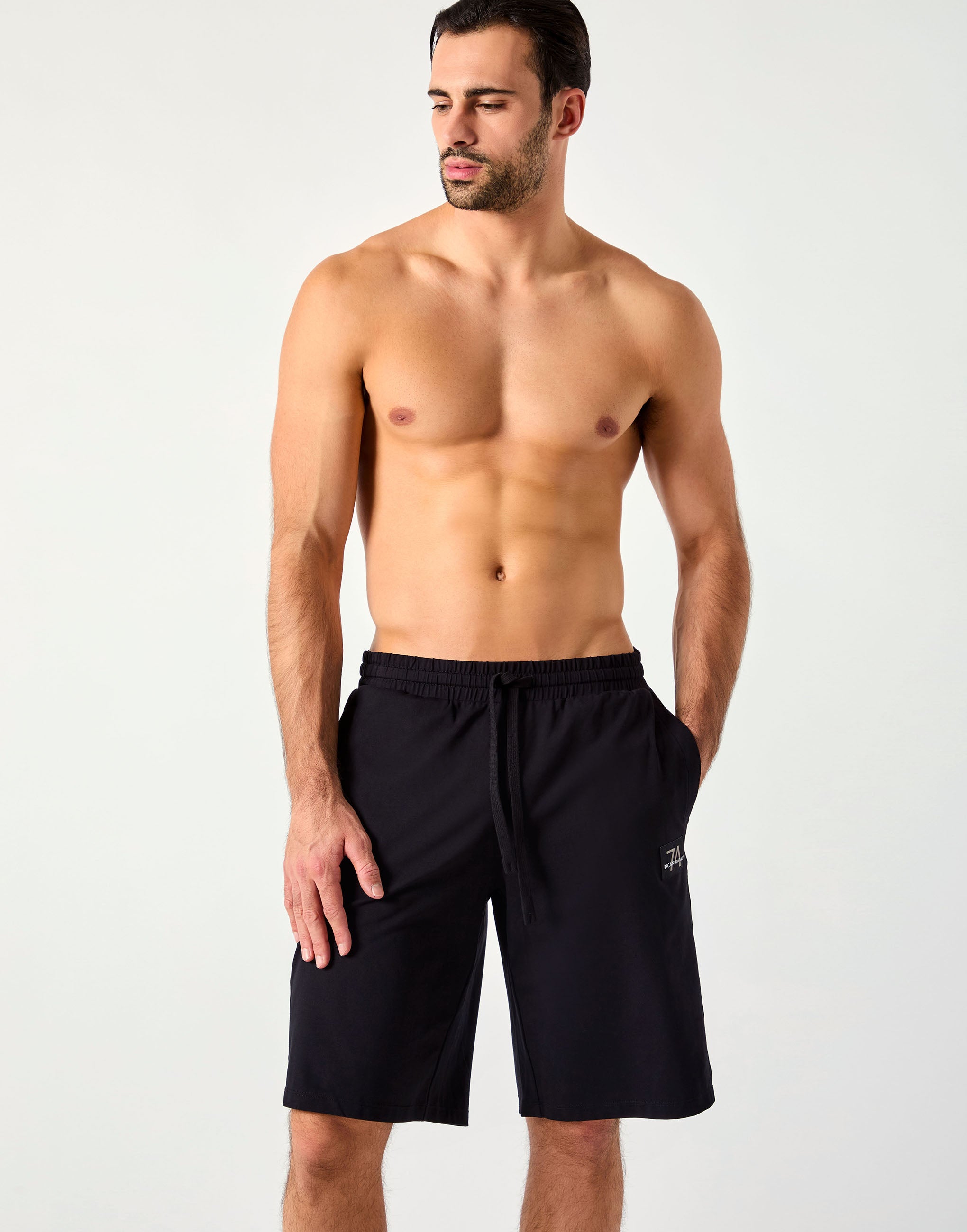 Shorts BU1054